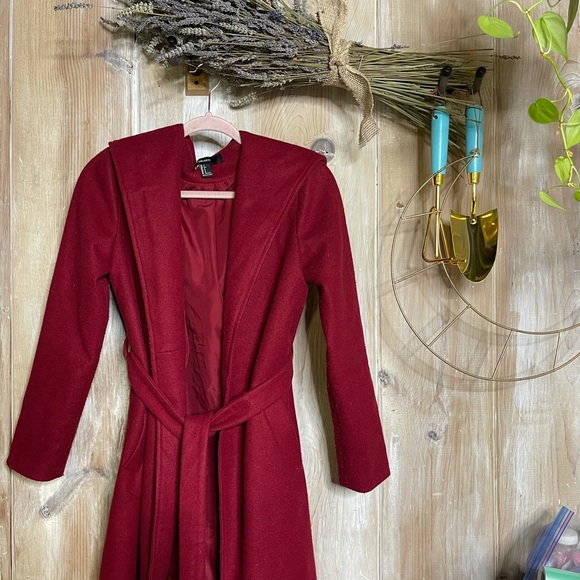 LITTLE RED RIDING HOOD COAT - Picture 1 of 6